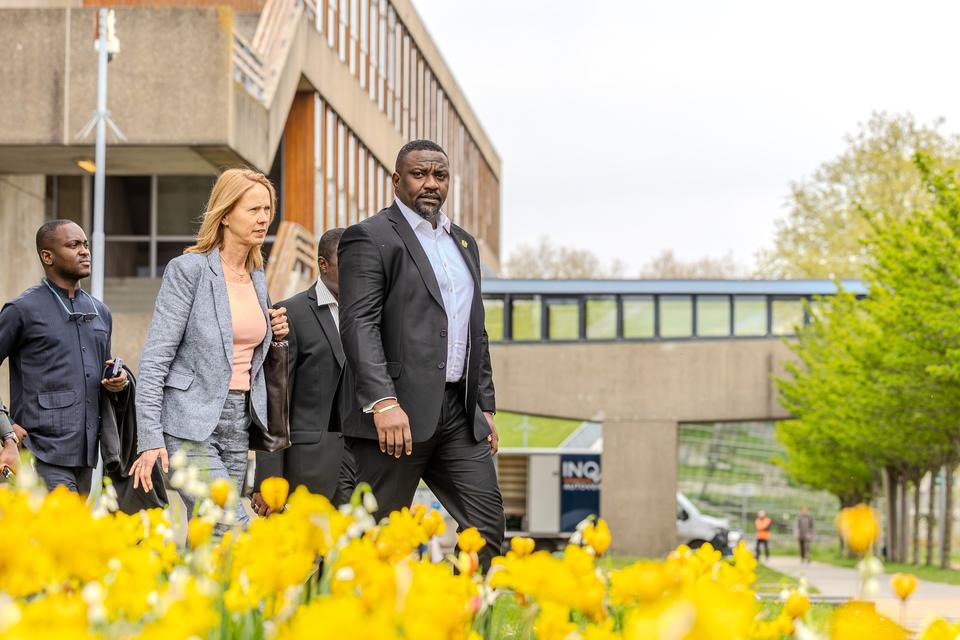Bezoek minister van Landbouw van Ghana, foto Robèrt Kroonen