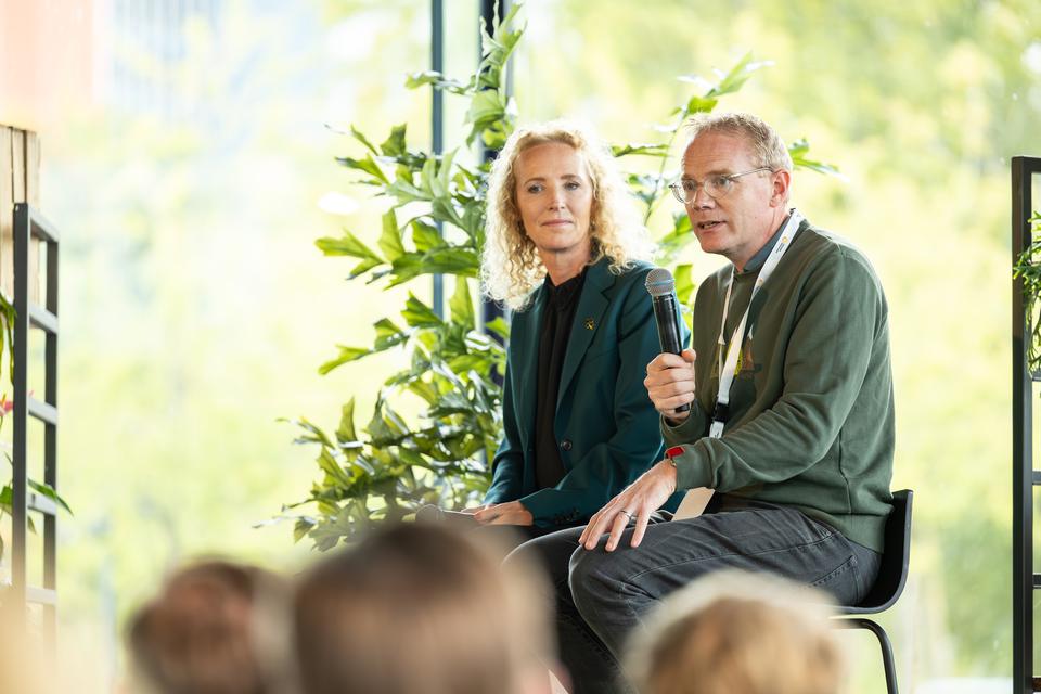 Panelgesprek, foto Robèrt Kroonen